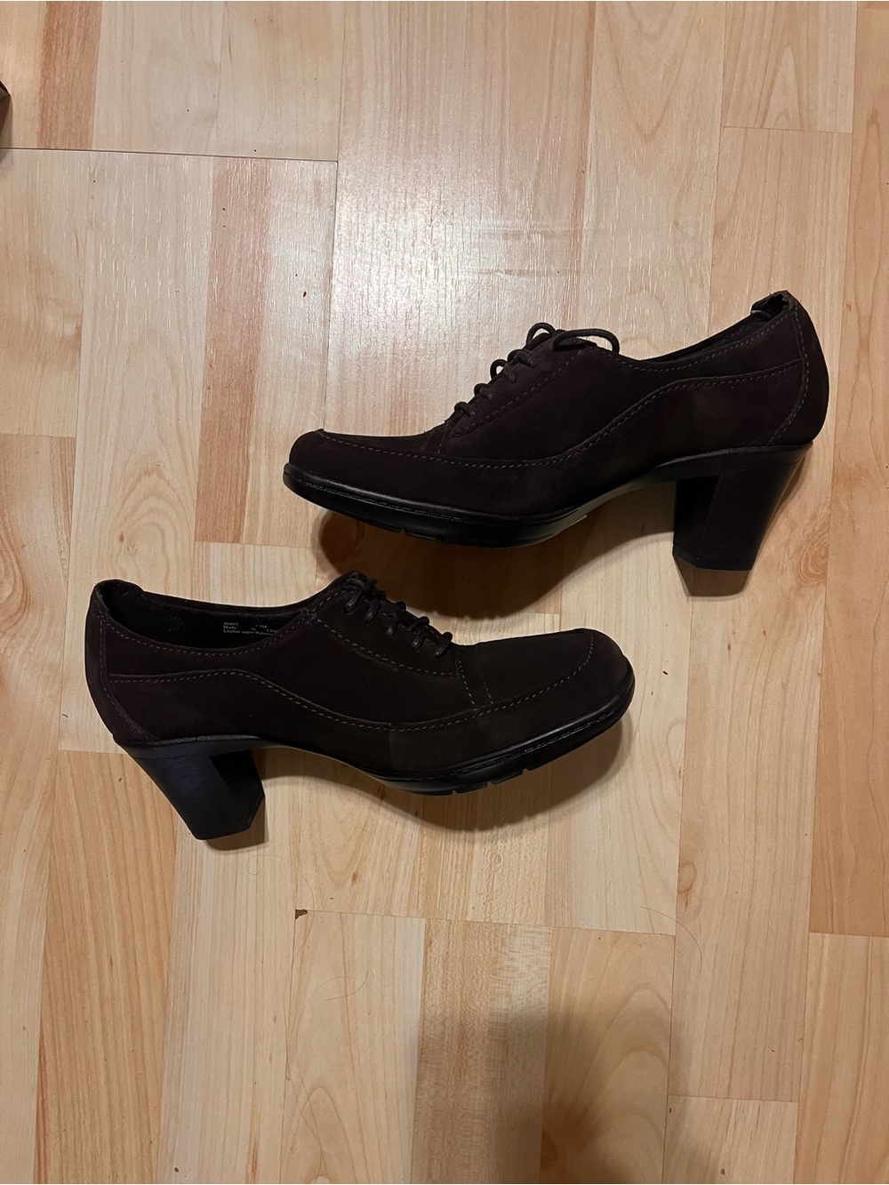 Clarks Dark Brown Lace-Up Block Heel Oxfords